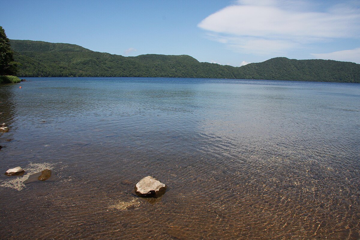 倶多楽湖の風景