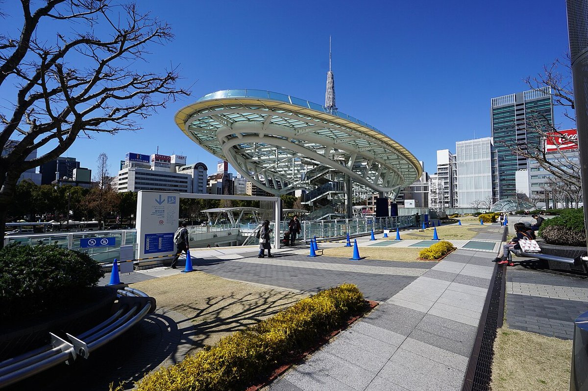 オアシス21の風景