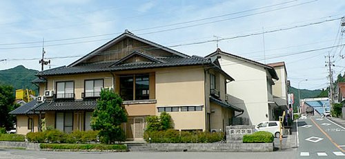 美川旅館の外観