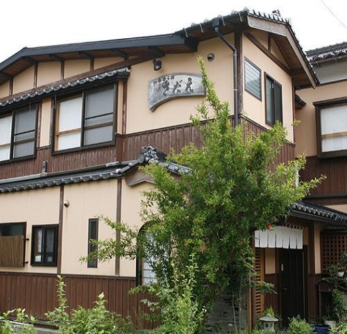 四季香る宿さだえの外観