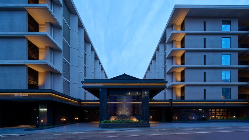 ＴＨＥ　ＨＯＴＥＬ　ＳＡＮＲＡＫＵ　ＫＡＮＡＺＡＷＡ（ザ　ホテル山楽　金沢）の外観