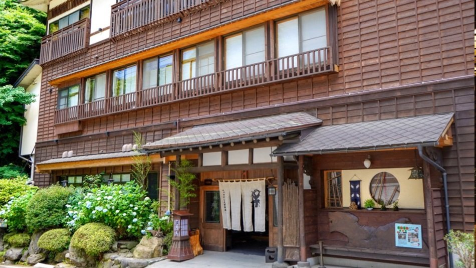 会津東山温泉　いろりの宿　芦名の外観